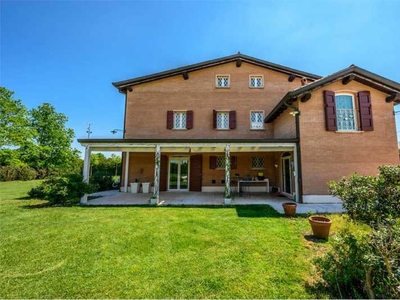 villa in Vendita ad Carpi - 930000 Euro