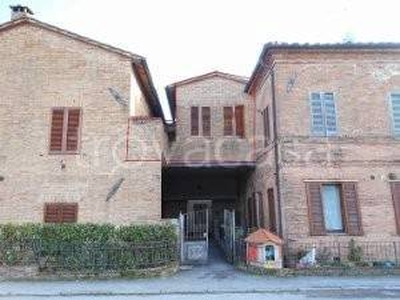 Appartamento all'asta a Siena via Cassia Sud 139/a ; Strada Grossetana n. 139/a, Siena, si,