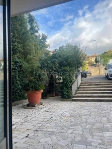 Appartamento in vendita a Siena via Fiume