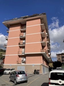 Appartamento - Più di 5 locali a Castagna, Serra Riccò