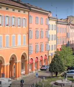 Appartamento - Trilocale a Centro città, Modena