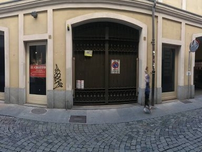 Box in Via Bellezia , 5, Torino (TO)