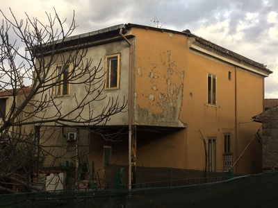 Casa indipendente di 130 mq in vendita - Avellino