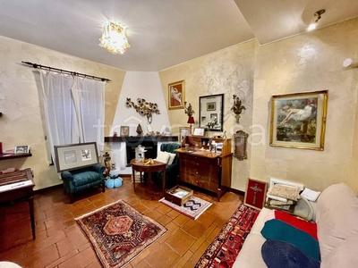 Casa Indipendente in vendita a Montecatini-Terme corso Roma