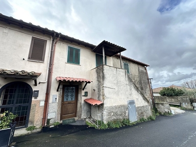 Casa Indipendente in Via Monterano, 00, Canale Monterano (RM)