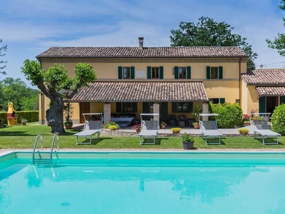 Villa delle Vigne, villa con ampio giardino e piscina, vicino alla Costa Adriatica