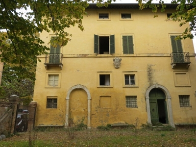 Villa in vendita a Siena pochi km. Da Siena