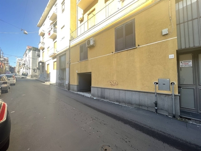 Garage / Posto auto in zona Viale m. Rapisardi - Lavaggi a Catania