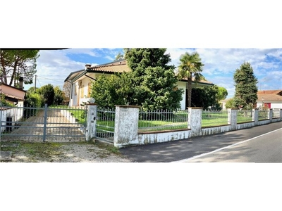 Casa Indipendente in Via Verginese, Portomaggiore (FE)