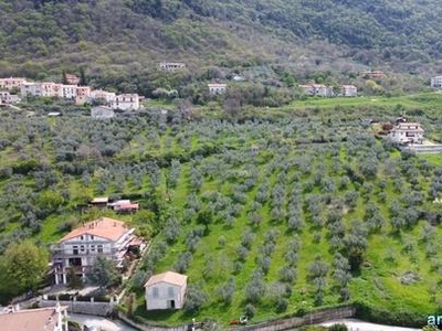 A Scandriglia in posizione panoramica proponiamo