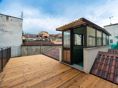 Appartamento con terrazzo, Torino centro