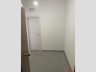 Appartamento in Affitto a Genova, zona Sestri Ponente, 850€, 59 m², arredato