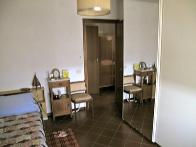 Appartamento in Affitto a Pisa, 350€, 110 m², arredato