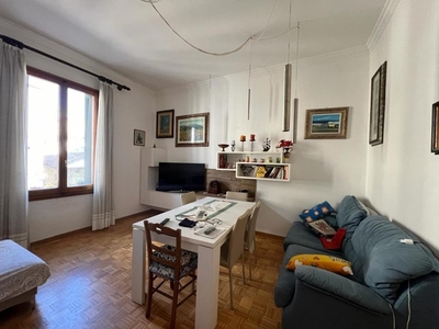 Appartamento in Vendita a Firenze, zona Leopoldo, 450'000€, 130 m²