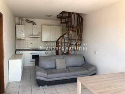Appartamento in vendita a Ponticelli - Santa Maria a Monte