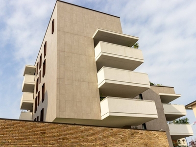 Appartamento in Vendita a Pordenone, zona Centro, 470'000€, 153 m²