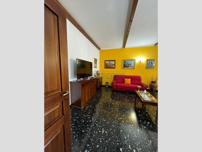 Appartamento in Vendita a Siracusa, 115'000€, 133 m²
