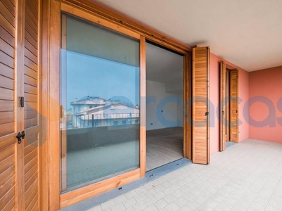 Appartamento Trilocale di nuova costruzione, in vendita in Via Cavaillon, Langhirano