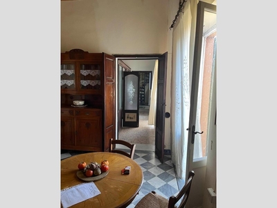 Bilocale in Vendita a Pisa, 140'000€, 90 m²