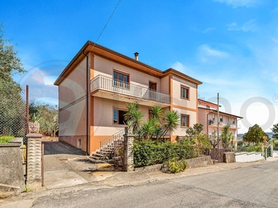 Casa indipendente con terrazzo a Monte San Giovanni Campano