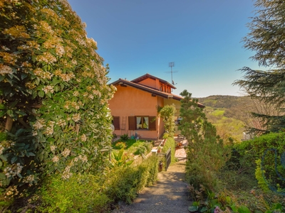 Casa indipendente con terrazzo a Pavarolo