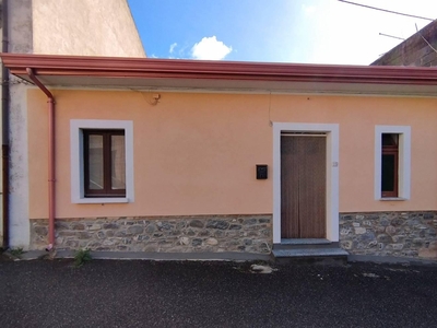 Casa indipendente in vendita a Francavilla Marittima