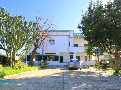 Casa Indipendente in Vendita a Taranto, zona San Vito, 338'000€, 424 m²
