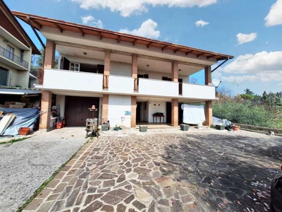 Casa Indipendente in Vendita ad Perugia - 114000 Euro