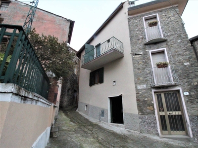 Casa semi indipendente in vendita a Fivizzano Massa Carrara Gassano