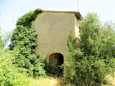 Colonica in vendita a Marti - Montopoli in Val d'Arno