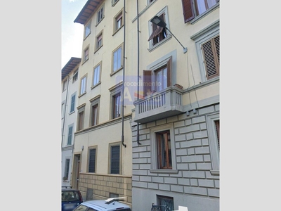 Quadrilocale in Vendita a Firenze, 261'750€, 74 m²