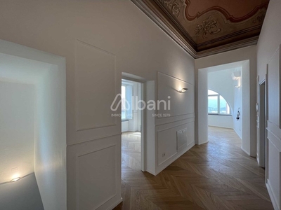 Quadrilocale in Vendita a La Spezia, zona Carozzo, 390'000€, 106 m²