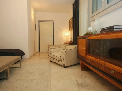 Trilocale in Affitto a Siena, 1'200€, 65 m², arredato, con Box