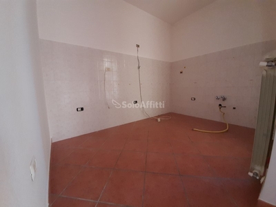 Trilocale in Affitto a Terni, zona Borgo Bovio, 450€, 85 m², con Box