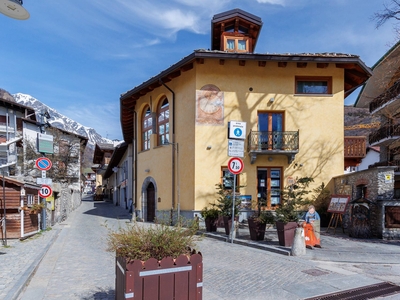 Trilocale in vendita, Bardonecchia borgo vecchio