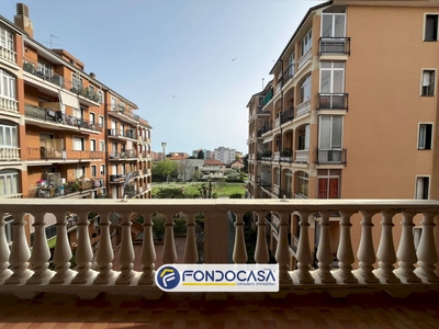 Vendita Appartamento Via Cavour, Andora