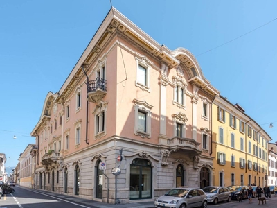 Vendita Palazzo, in zona San Zenone, BRESCIA