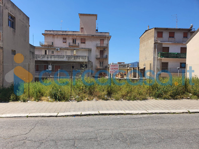 Vendita terreno edificabile a Villa S. Giovanni (Via Nazionale)