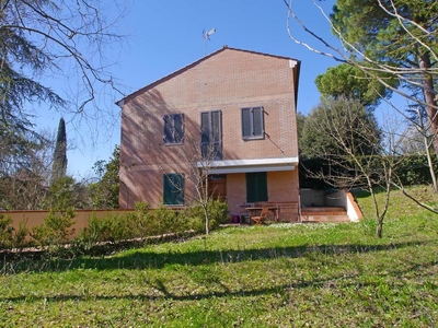 Villa bifamiliare in vendita a Castelnuovo Berardenga Siena Ponte a Bozzone