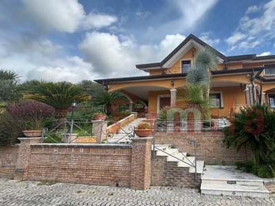 Villa in vendita a Avella