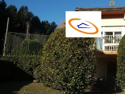 villa indipendente in vendita a Laveno Mombello