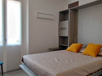 Appartamento con 2 camere da letto in affitto a Milano