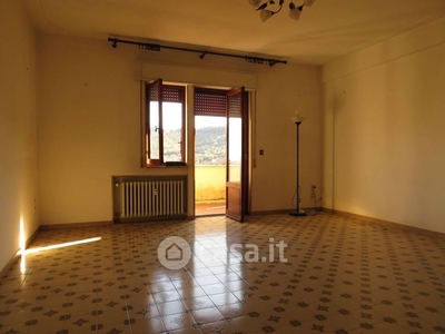 Appartamento in Vendita in Via Amerigo Vespucci a Perugia