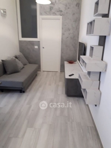 Appartamento in Vendita in Via Capitano Michele Fiorillo a Carrara