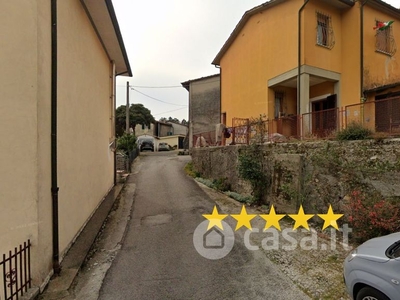 Appartamento in Vendita in Via della Bordogna a Lucca