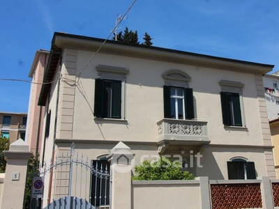 Appartamento in Vendita in Via Emilio Zola a Livorno