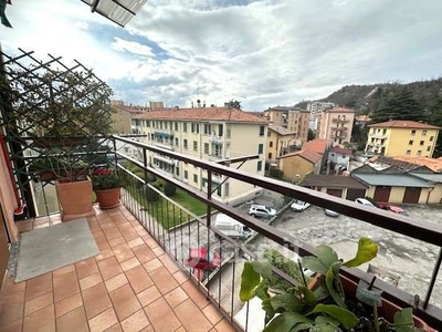 Appartamento in Vendita in Via Filippo Turati a Como