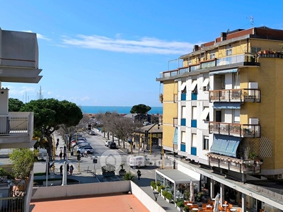 Appartamento in Vendita in Via Genova 17 a Carrara