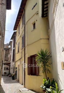 Appartamento in Vendita in Vico Santa Maria a Terni