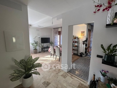 Casa Bi/Trifamiliare in Vendita in Via Narni a Padova